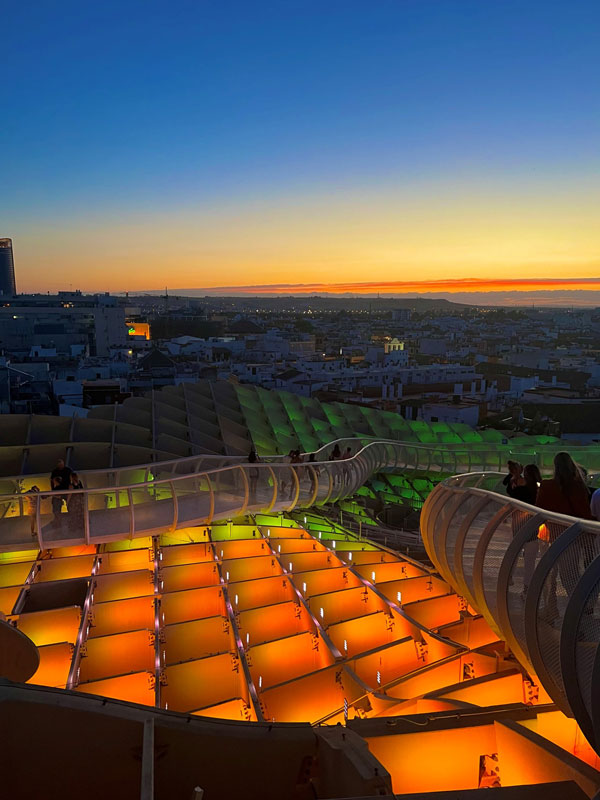 Rooftop walking tour of Seville