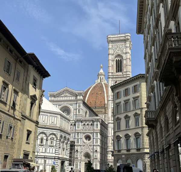 Street view of Cathedral of Santa Maria del Fiore (Duomo)