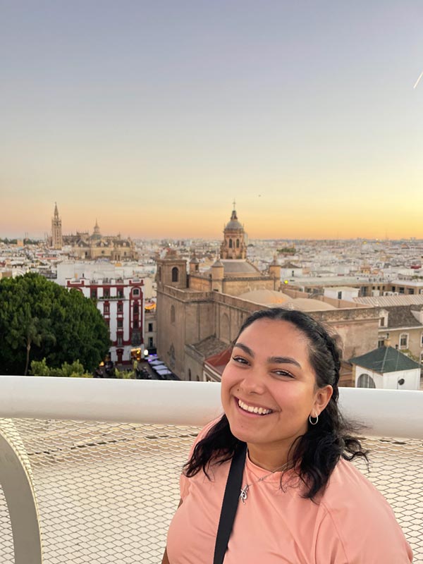 Yazmin Cruz's first day in Seville on top of the Setas!