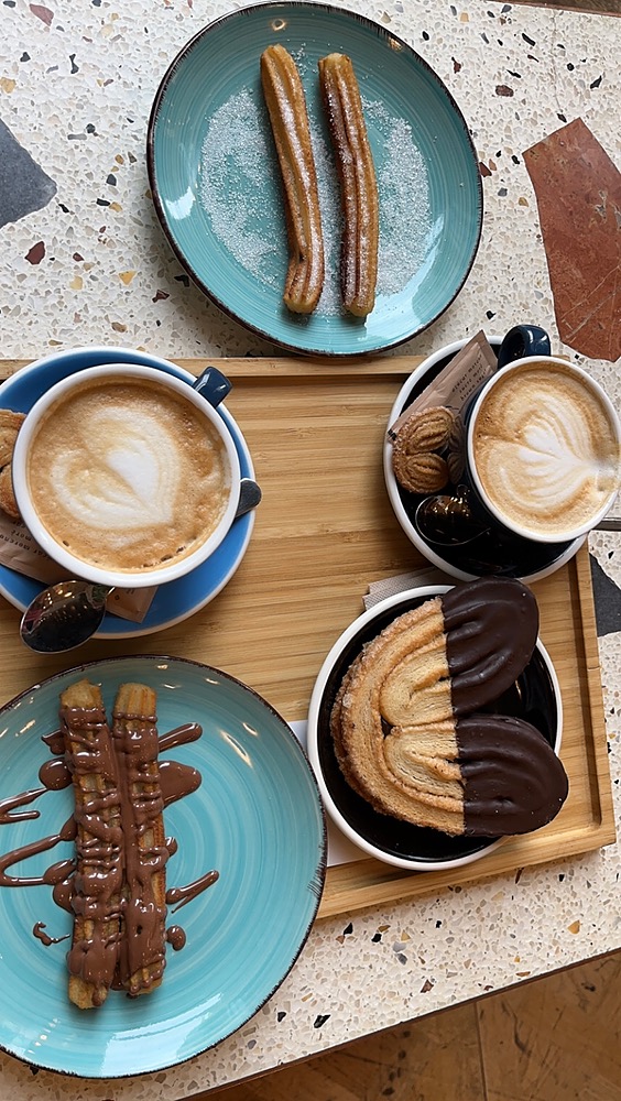 Farggi Café is another must, and the best part is that it's right next to CEA! My boyfriend and I enjoyed café con leche, a palermo, and churros drizzled with Nutella.