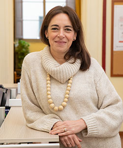 Vittoria Chesi, Custom Program Manager